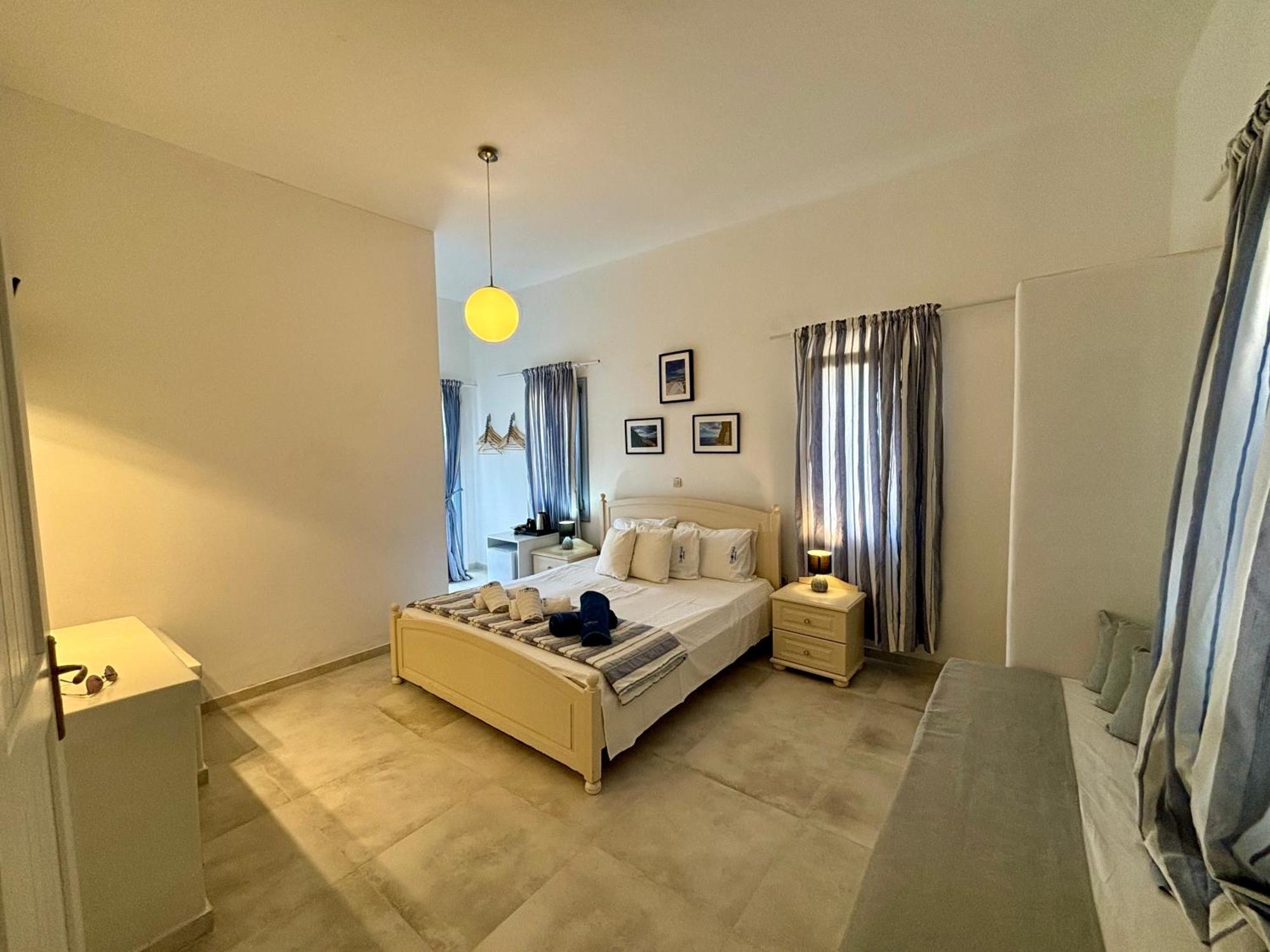 Thomas Apartments Katapola - Chora Экстерьер фото